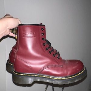 Dr.Martens maroon boots